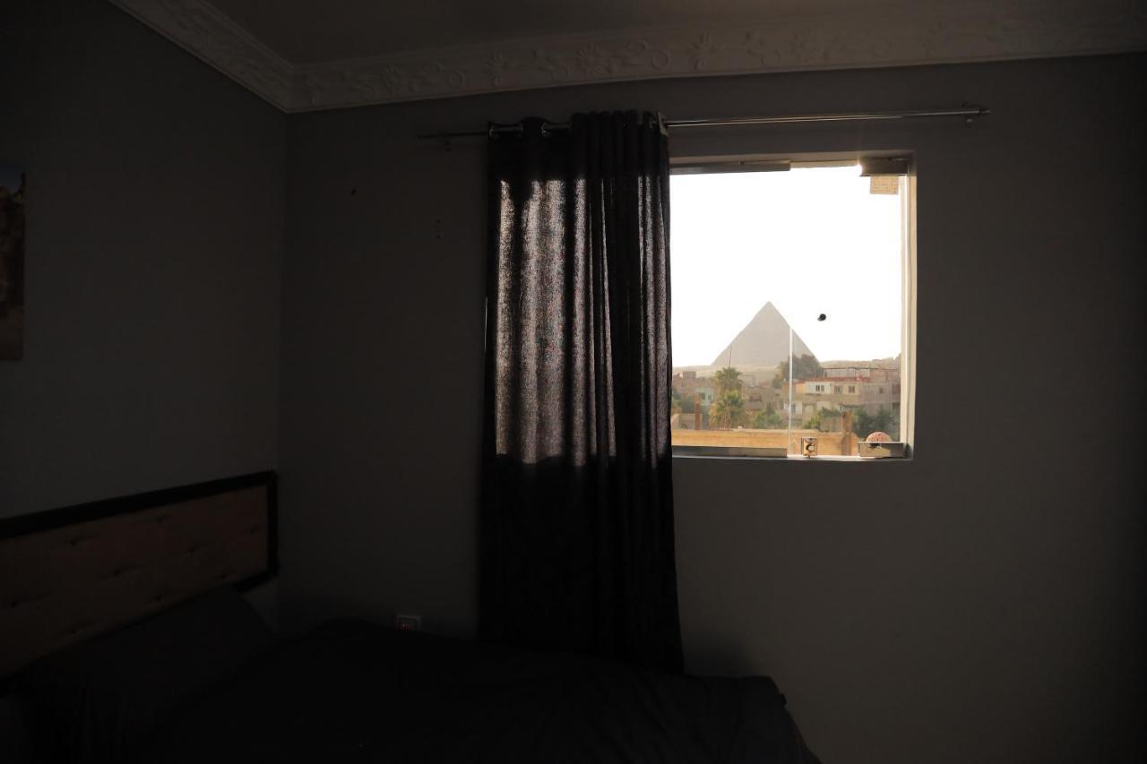 Bed & Breakfast Three Golden Pyramids