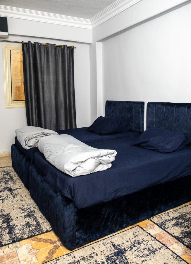 Three Golden Pyramids Bed & Breakfast *